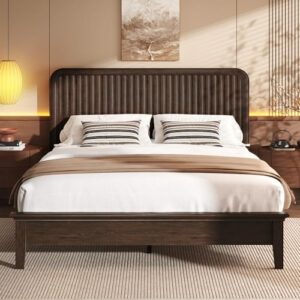 Lifezone Wood Queen Bed, Solid Wood Bed with Flutted Headboard, American Vintage Design, Slats Support, Noise-Free, Sturdy Structure, Easy Assembly, Walnut